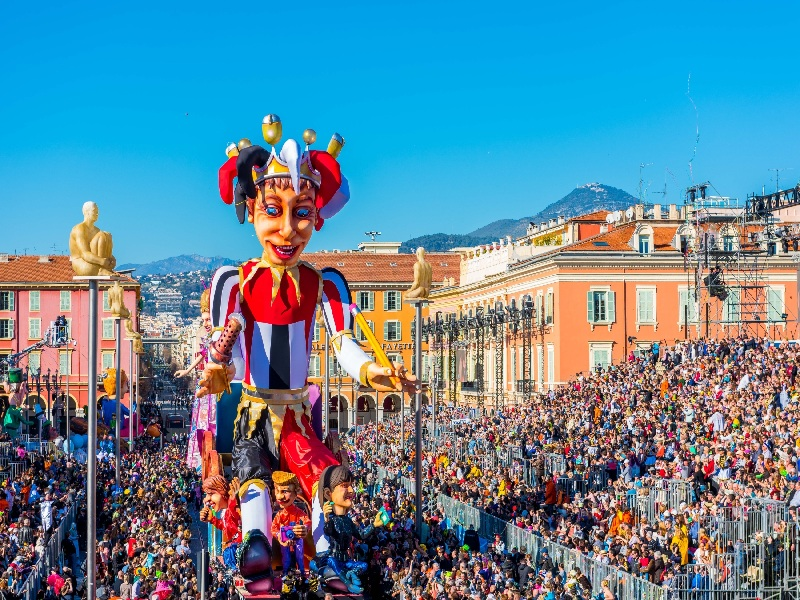 Carnival Festival in French